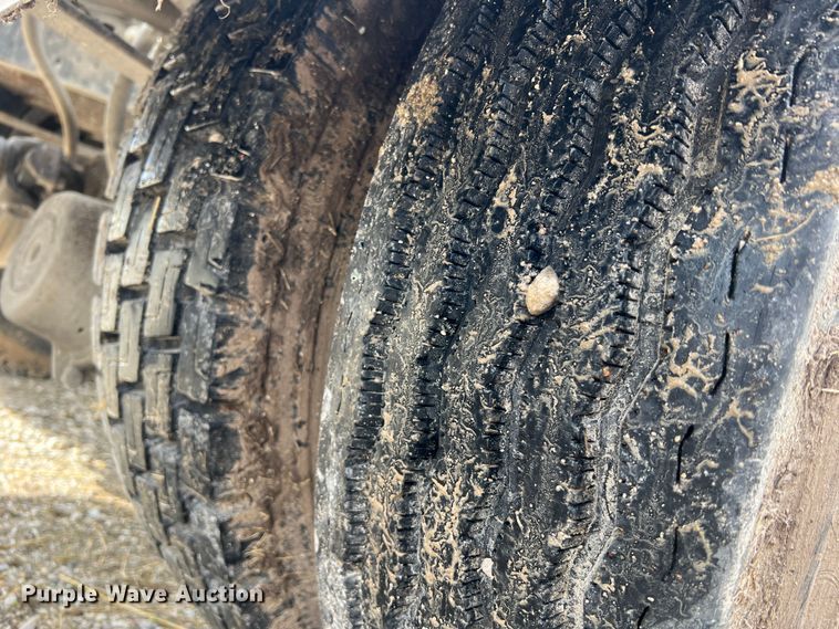 image for item MM9180 1981 International 1854  semi truck