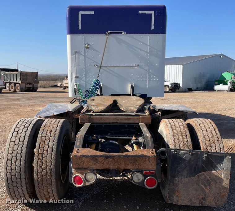 image for item MM9309 2008 Peterbilt 388  semi truck