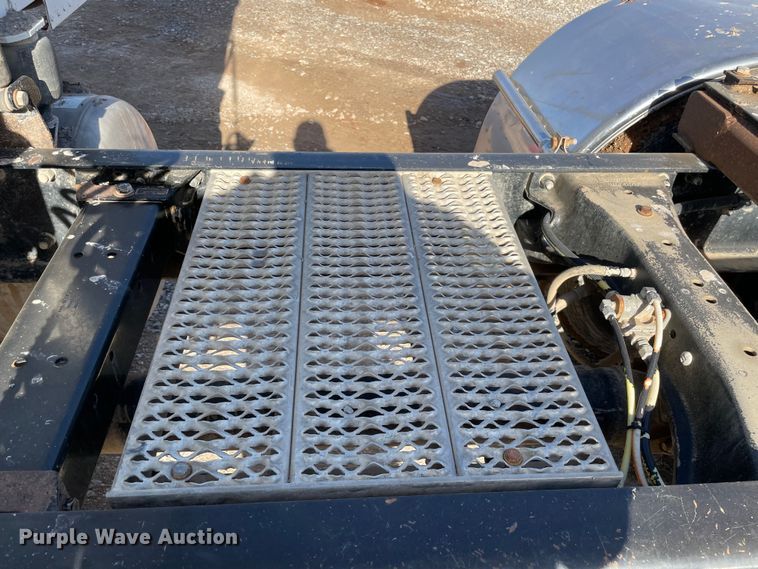 image for item MM9309 2008 Peterbilt 388  semi truck