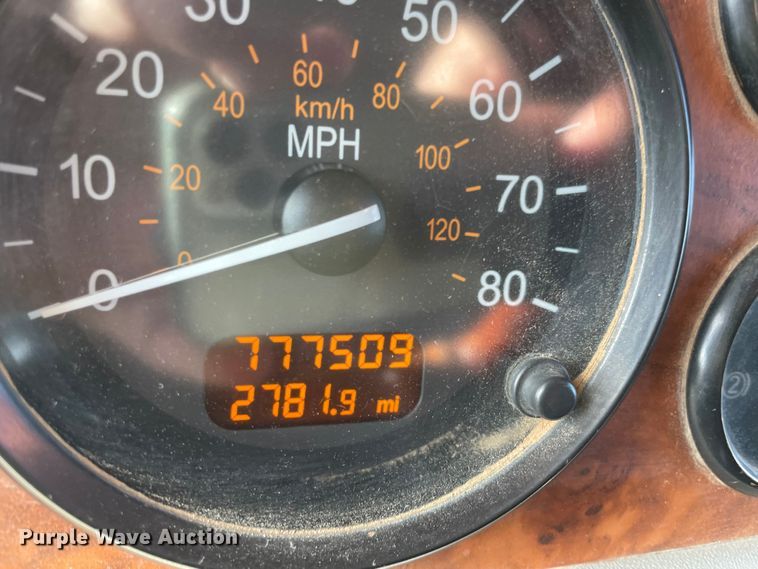 image for item MM9309 2008 Peterbilt 388  semi truck