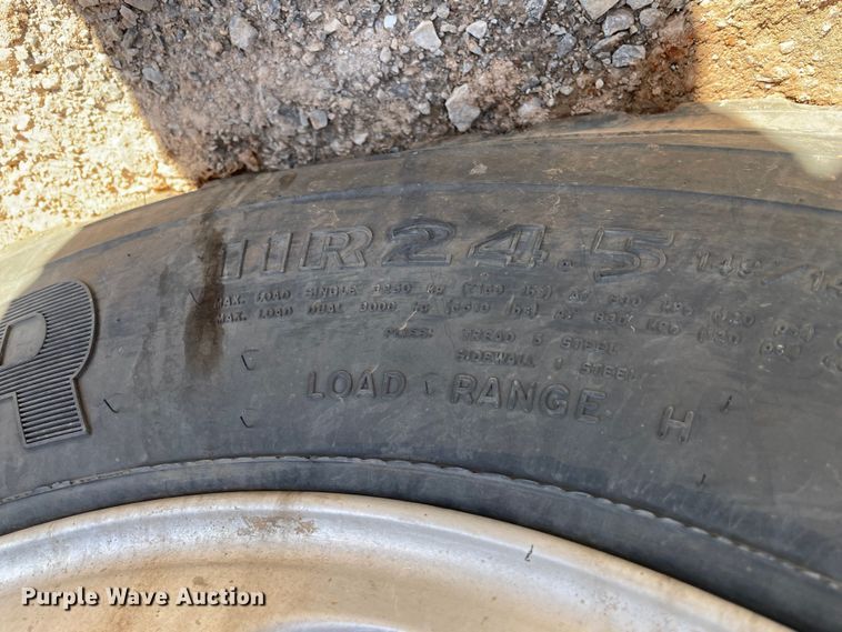 image for item MM9309 2008 Peterbilt 388  semi truck