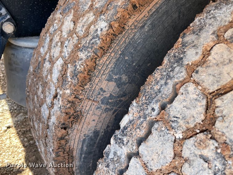 image for item MM9309 2008 Peterbilt 388  semi truck