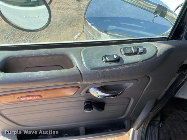 image for item MM9310 2008 Peterbilt 388  semi truck