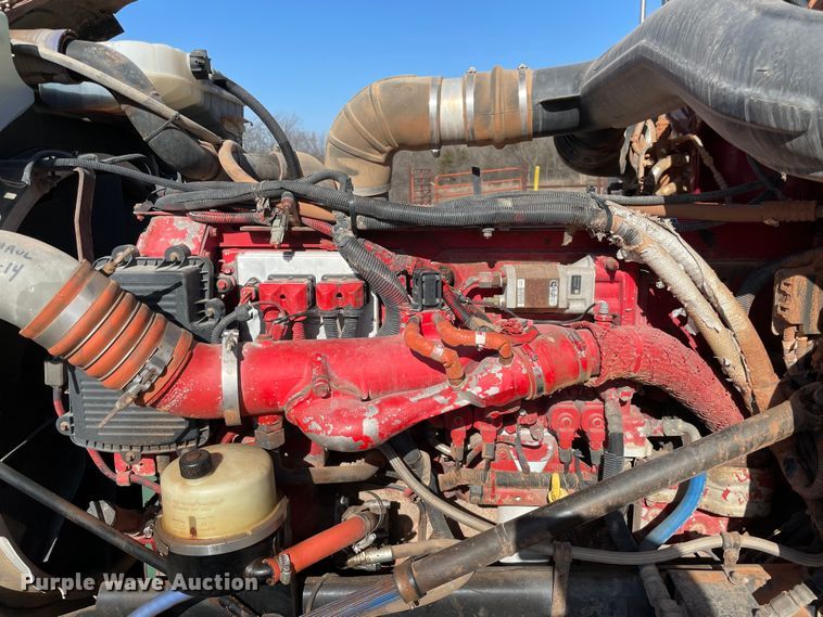 image for item MM9310 2008 Peterbilt 388  semi truck