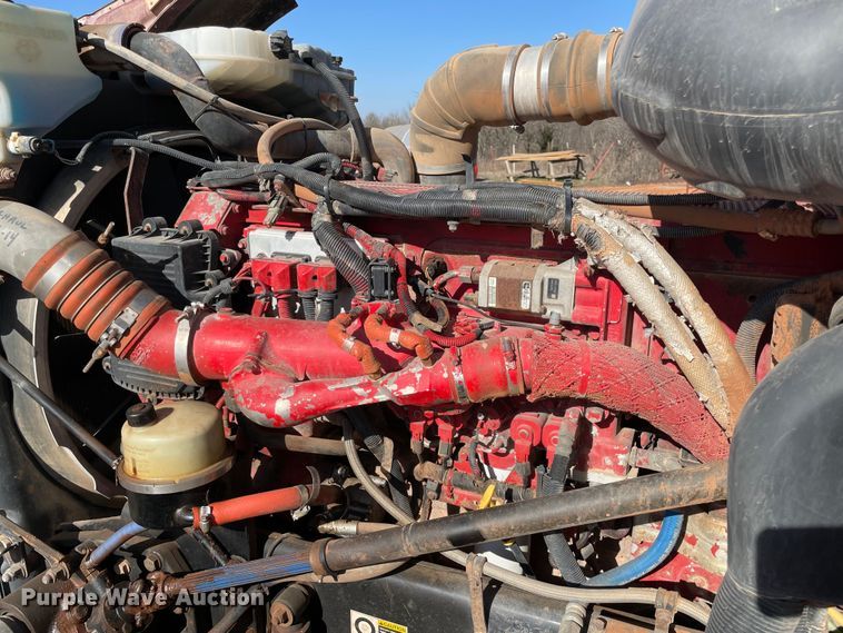 image for item MM9310 2008 Peterbilt 388  semi truck