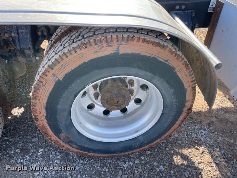 image for item MM9310 2008 Peterbilt 388  semi truck