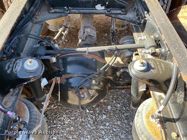 image for item MM9310 2008 Peterbilt 388  semi truck