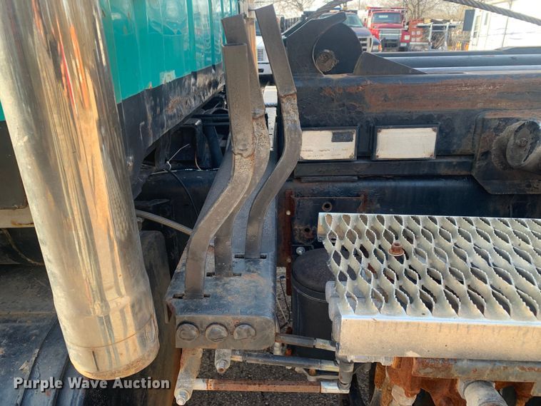image for item MM9713 1984 Ford LNT8000  roll-off container truck
