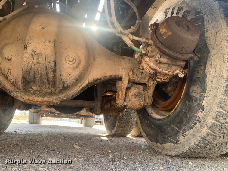 image for item MM9713 1984 Ford LNT8000  roll-off container truck