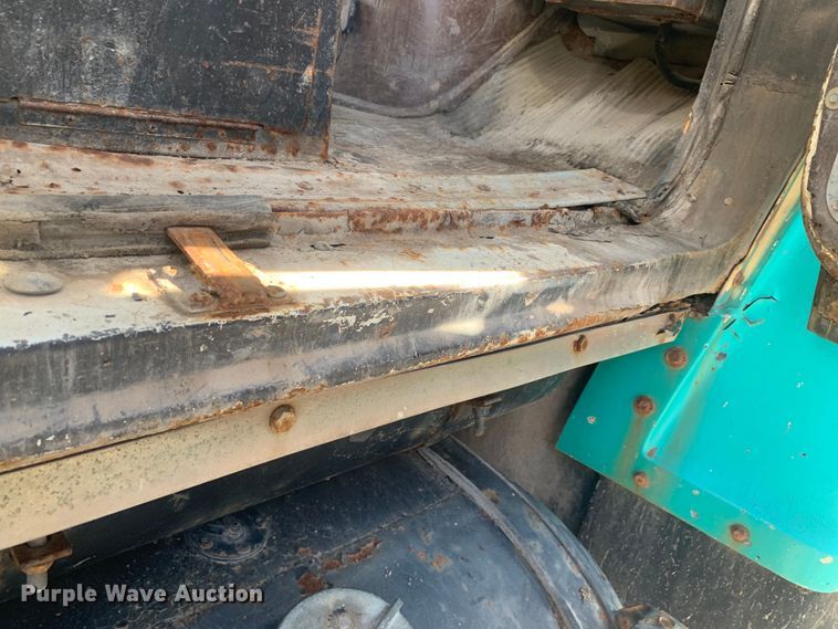 image for item MM9713 1984 Ford LNT8000  roll-off container truck