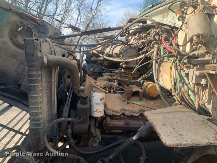 image for item MM9713 1984 Ford LNT8000  roll-off container truck