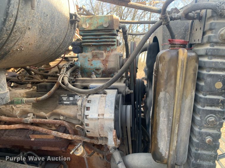 image for item MM9713 1984 Ford LNT8000  roll-off container truck