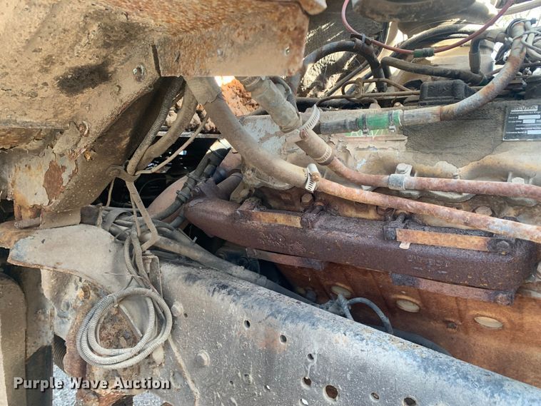 image for item MM9713 1984 Ford LNT8000  roll-off container truck