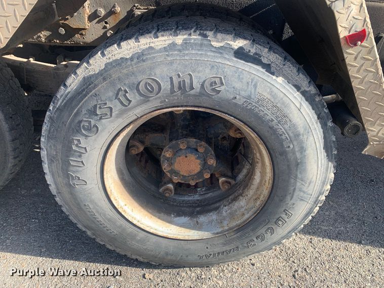 image for item MM9713 1984 Ford LNT8000  roll-off container truck