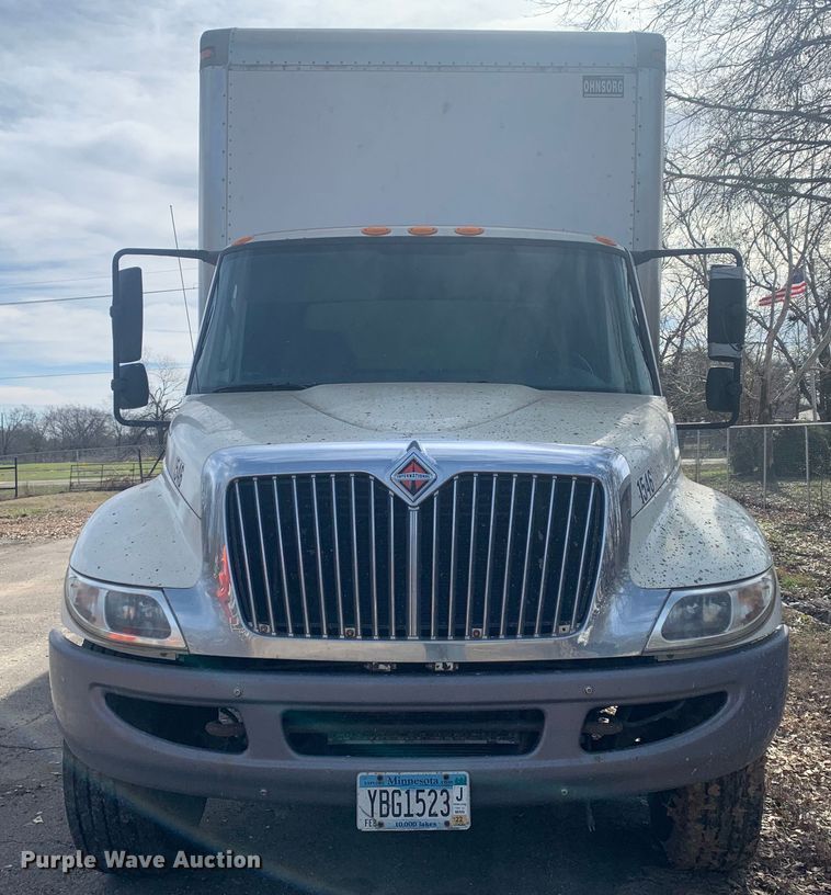 image for item MM9714 2007 International 4300  box truck