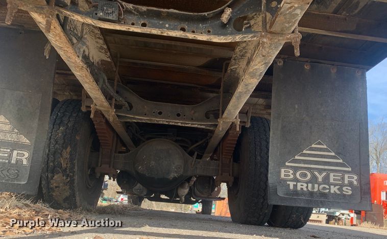 image for item MM9714 2007 International 4300  box truck