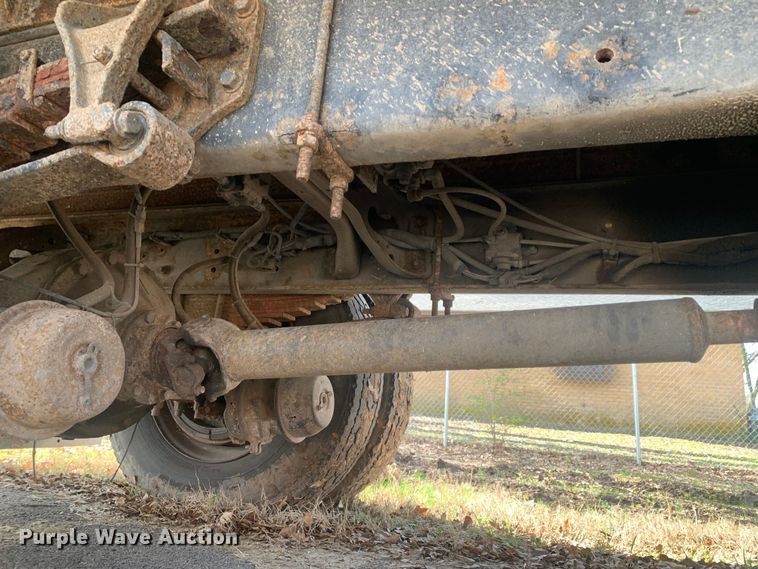 image for item MM9714 2007 International 4300  box truck