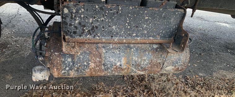 image for item MM9714 2007 International 4300  box truck