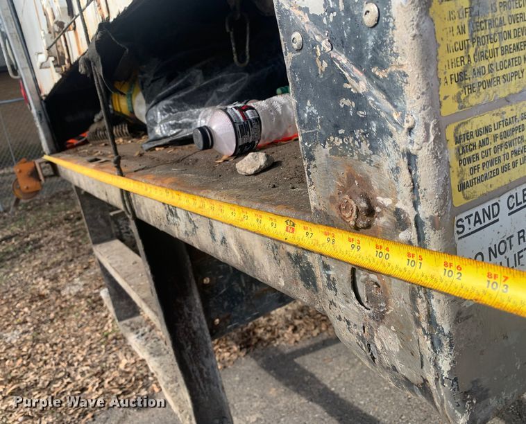 image for item MM9714 2007 International 4300  box truck