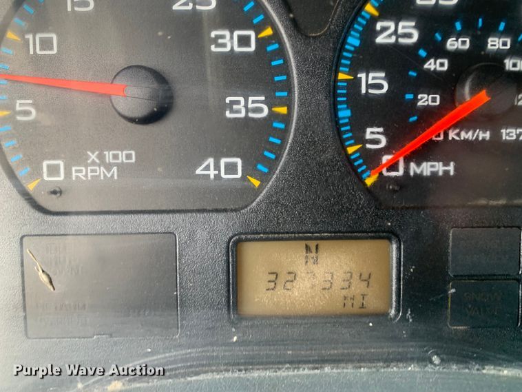 image for item MM9714 2007 International 4300  box truck