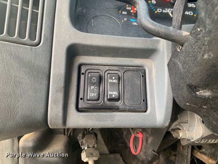 image for item MM9714 2007 International 4300  box truck