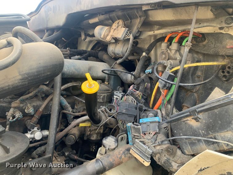 image for item MM9714 2007 International 4300  box truck