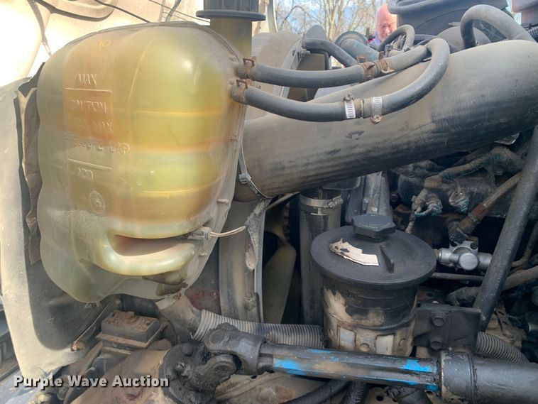 image for item MM9714 2007 International 4300  box truck