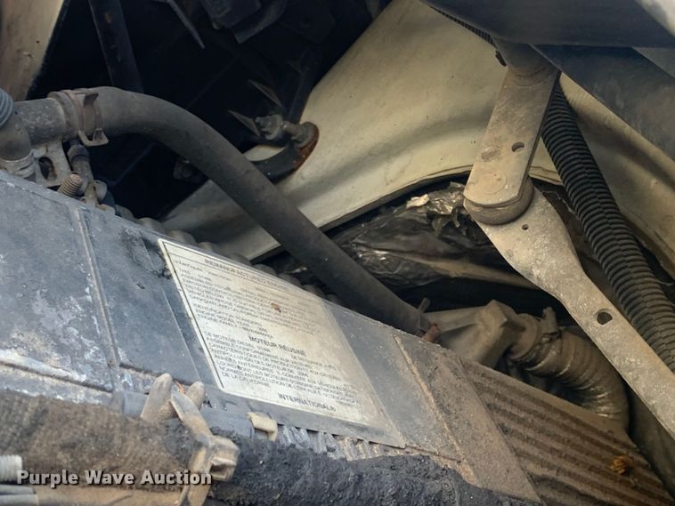 image for item MM9714 2007 International 4300  box truck