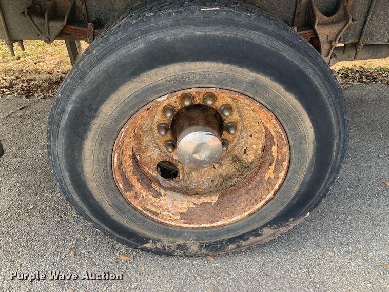 image for item MM9714 2007 International 4300  box truck