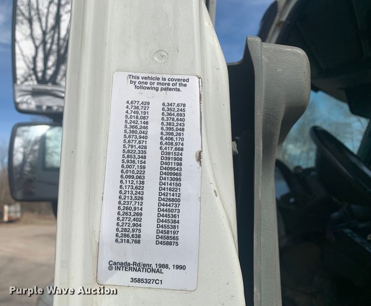 image for item MM9714 2007 International 4300  box truck