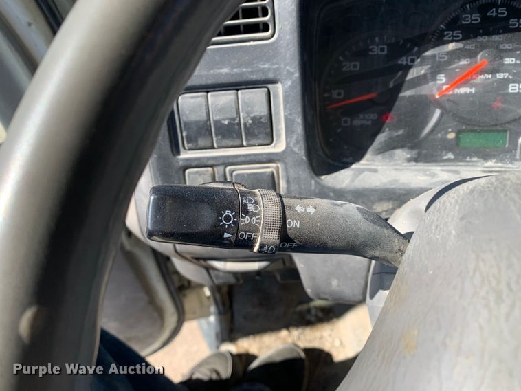 image for item MM9748 2007 International CF600  truck cab and chassis