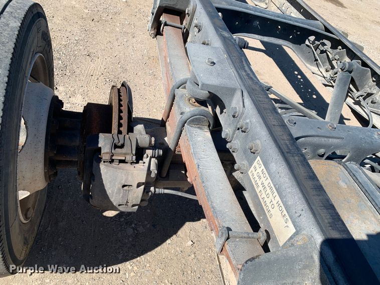 image for item MM9748 2007 International CF600  truck cab and chassis