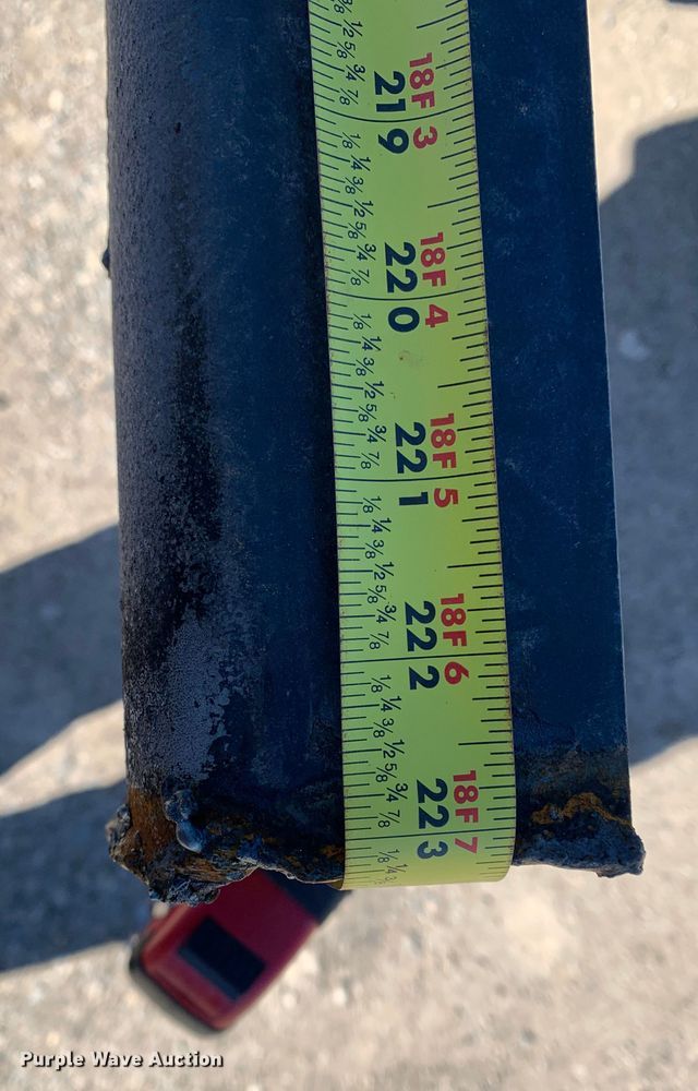 image for item MM9748 2007 International CF600  truck cab and chassis