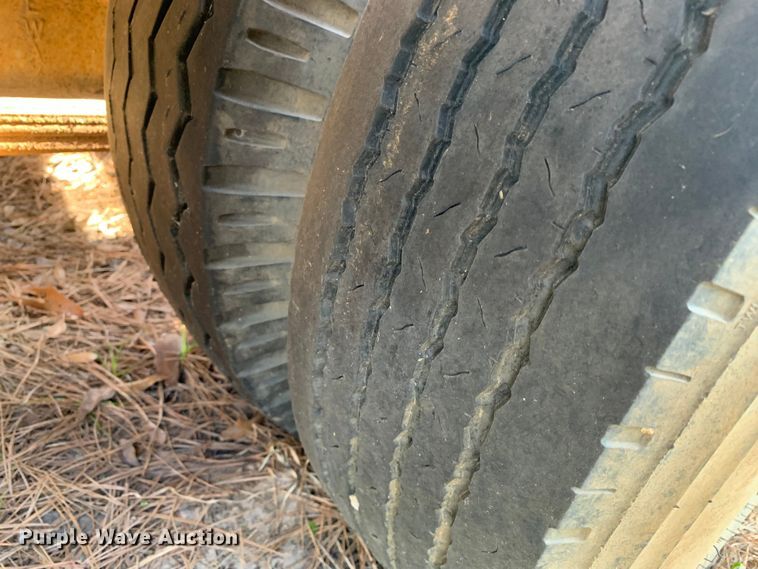 image for item MM9769 1973 Nabors  drop deck equipment trailer