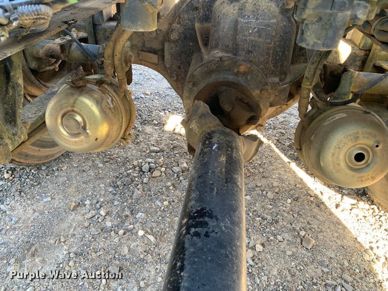 image for item MM9771 1999 Freightliner FL112  semi truck