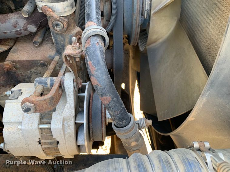 image for item MM9771 1999 Freightliner FL112  semi truck