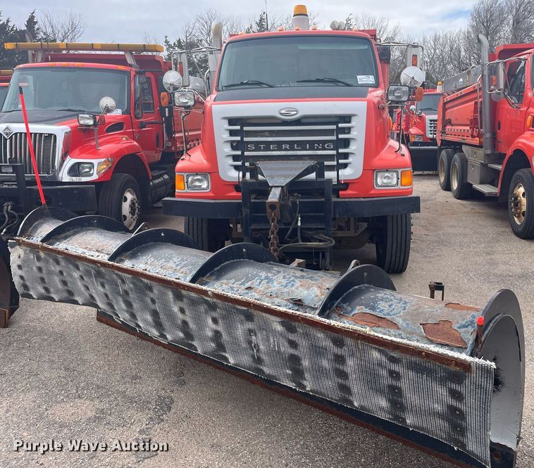 image for item DG5372 2003 Sterling LT7501  dump truck