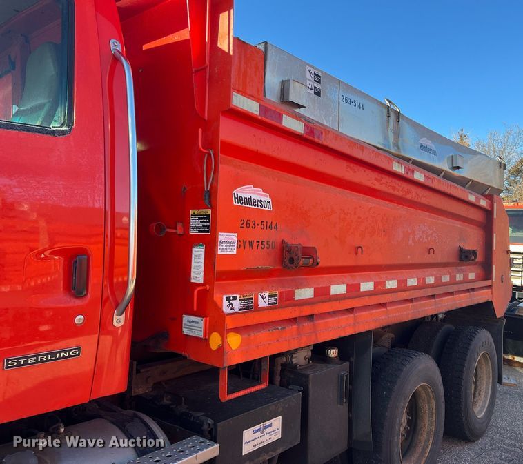image for item DG5373 2006 Sterling LT7501  dump truck