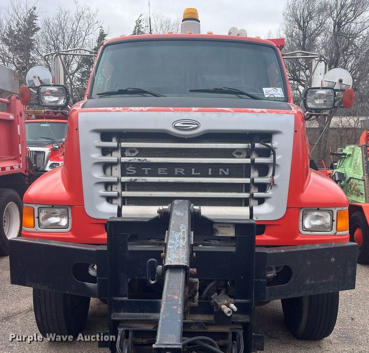 image for item DG5374 2005 Sterling LT7501  dump truck