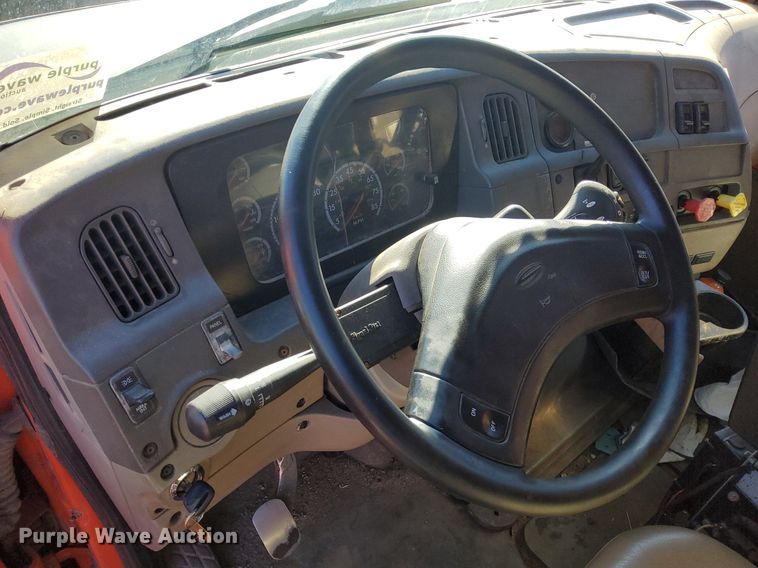 image for item DG5374 2005 Sterling LT7501  dump truck