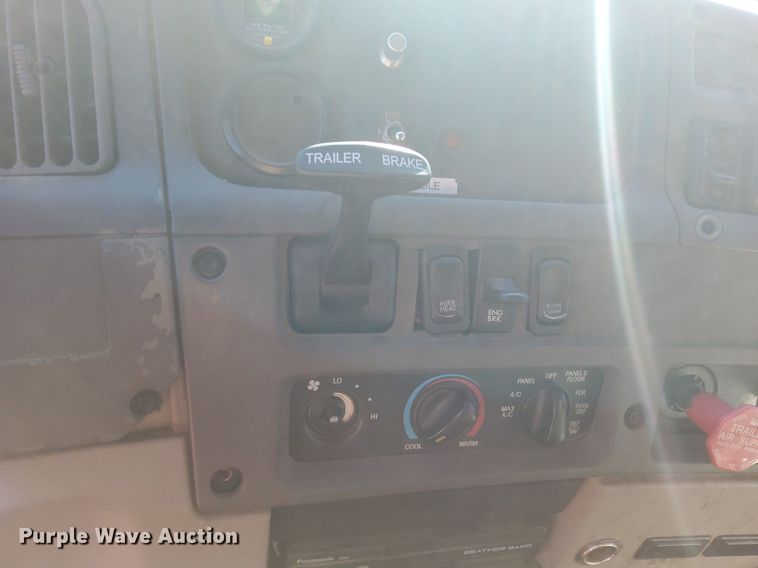 image for item DG5374 2005 Sterling LT7501  dump truck