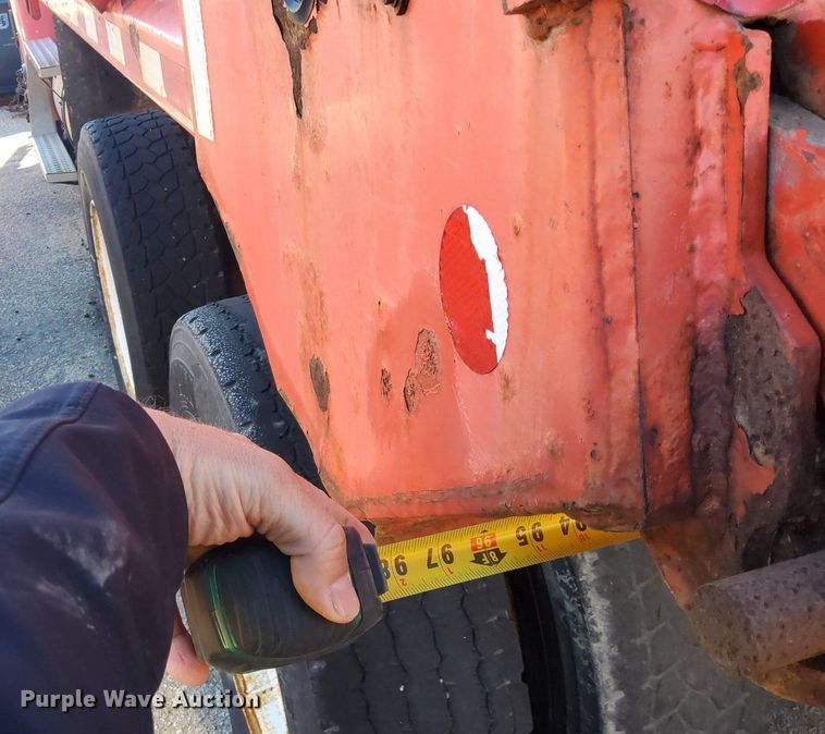 image for item DG5374 2005 Sterling LT7501  dump truck