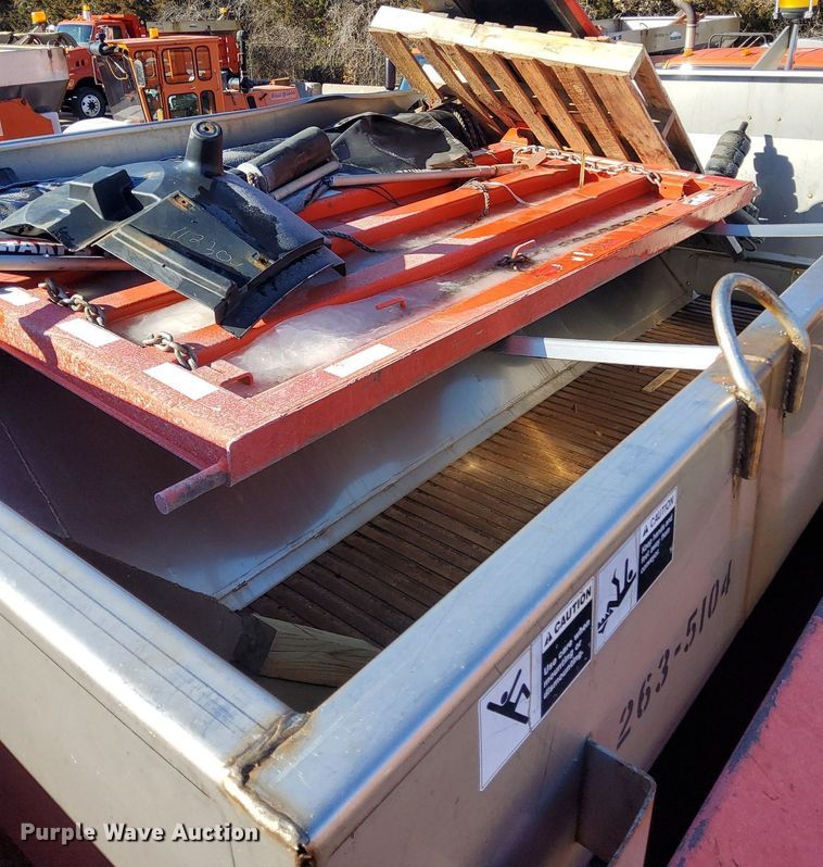 image for item DG5374 2005 Sterling LT7501  dump truck