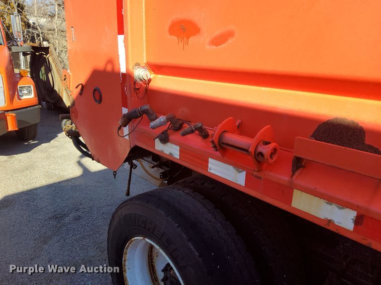 image for item DG5374 2005 Sterling LT7501  dump truck