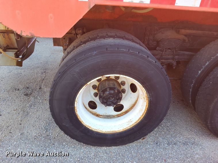 image for item DG5374 2005 Sterling LT7501  dump truck