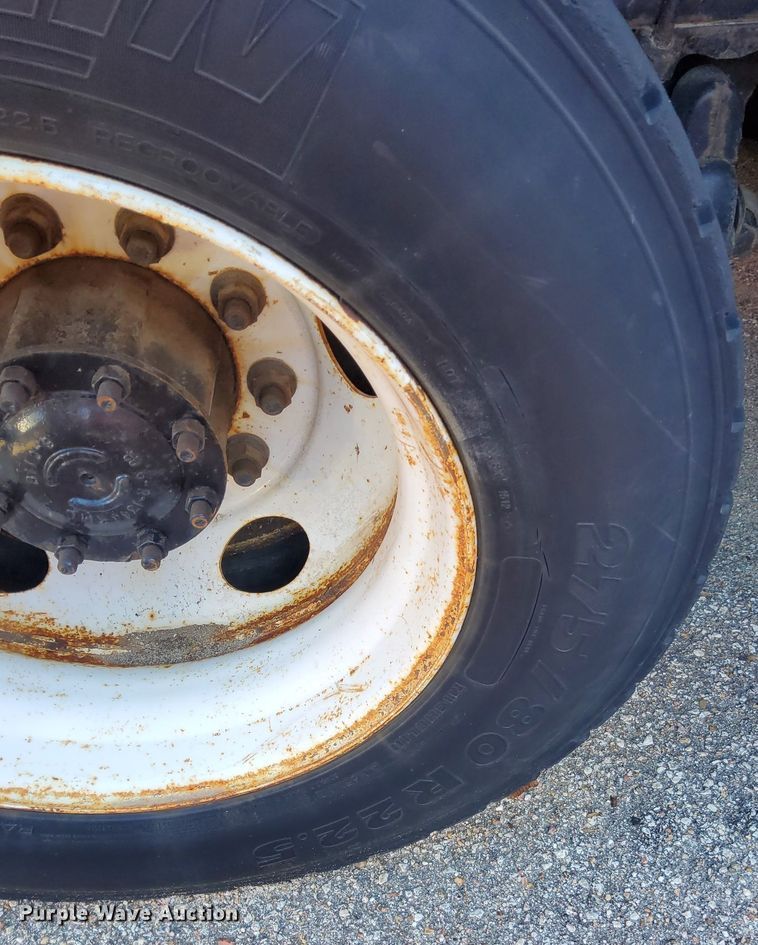 image for item DG5374 2005 Sterling LT7501  dump truck