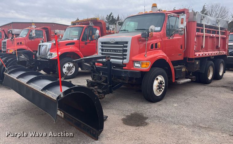 image for item DG5375 2003 Sterling LT7501  dump truck