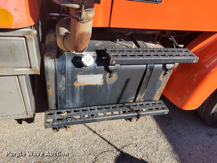 image for item DG5376 2003 Sterling LT7501  dump truck