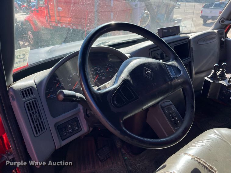 image for item DG5377 2007 International 7400  dump truck