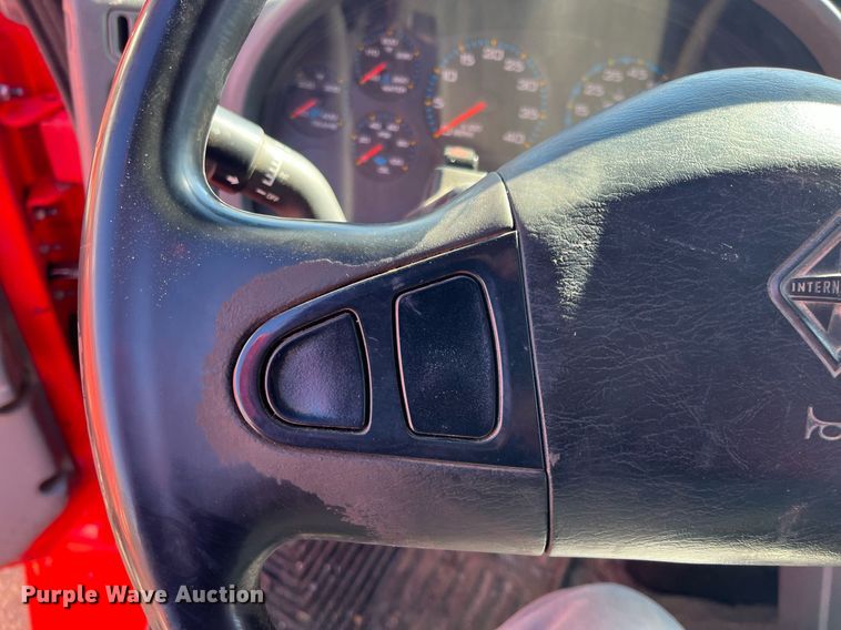 image for item DG5377 2007 International 7400  dump truck